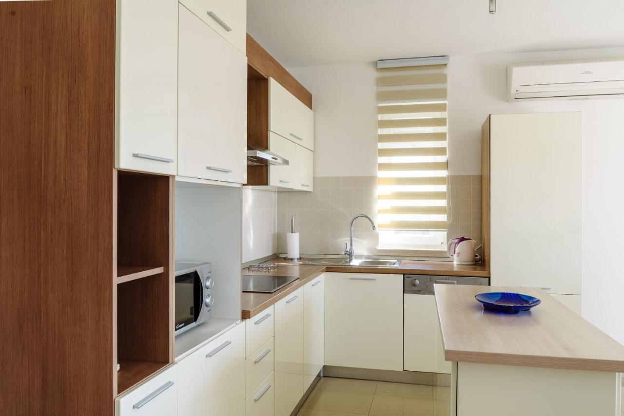 Apartman Niko Kastela Exterior photo
