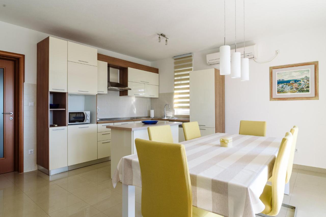 Apartman Niko Kastela Exterior photo