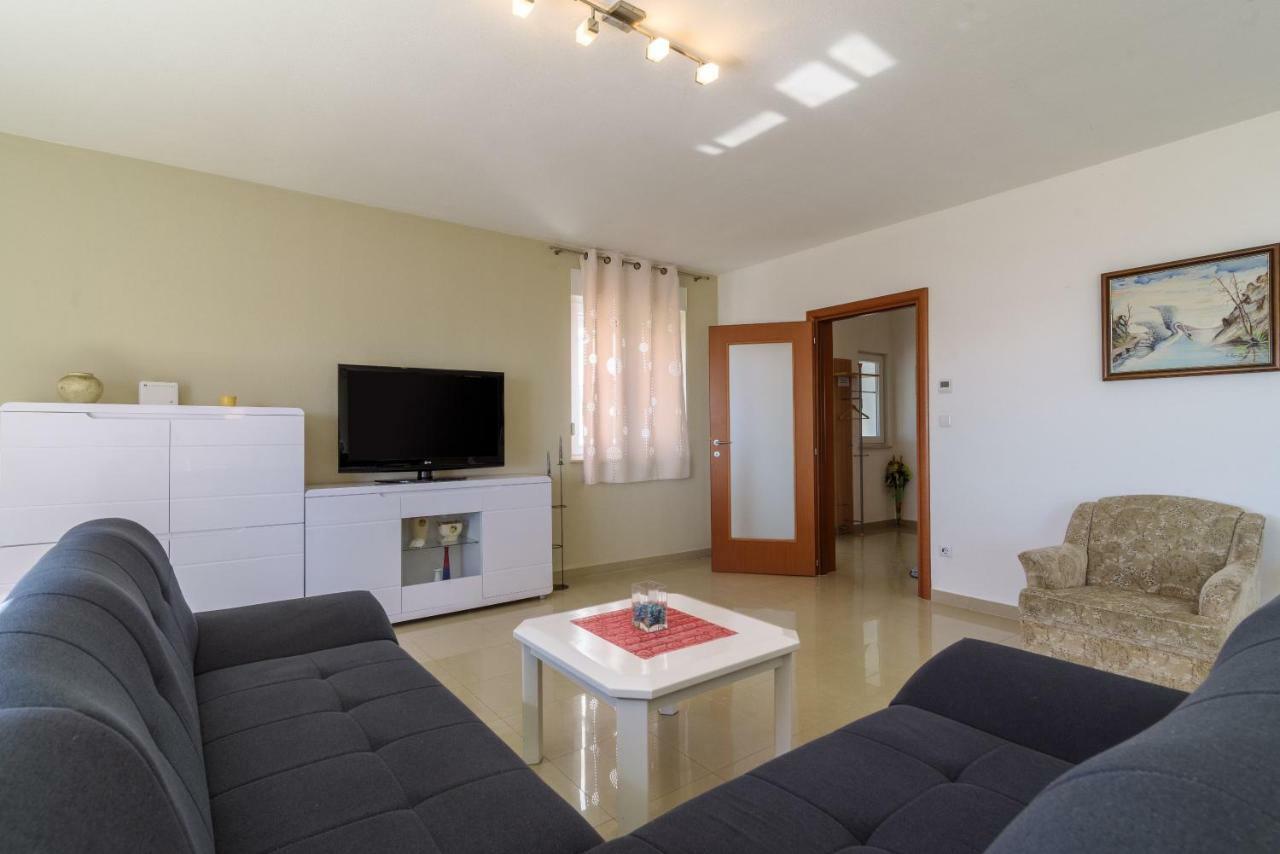 Apartman Niko Kastela Exterior photo